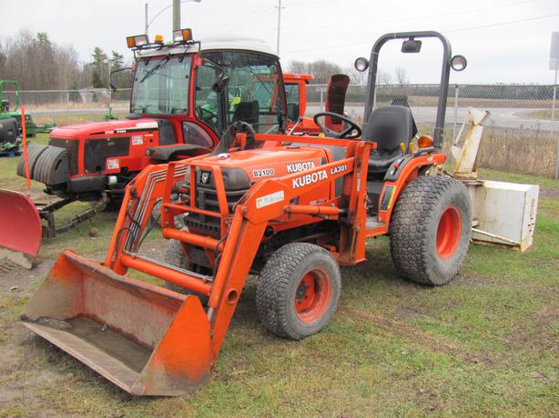 KUBOTA B2100 CZĘŚCI DO SILNIKA